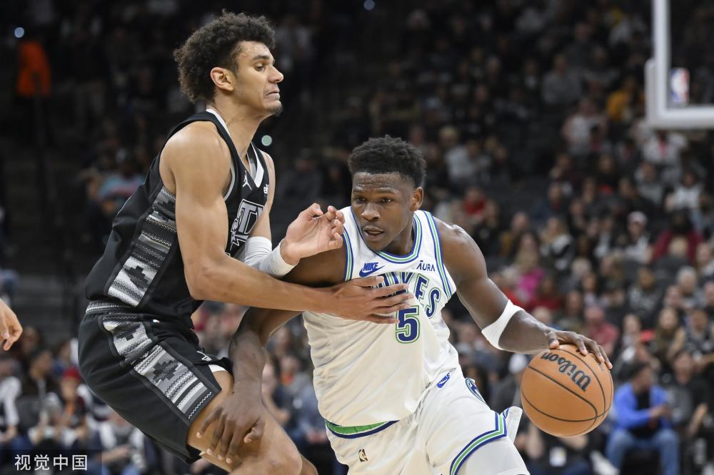 与阿尔卡拉 与阿尔卡拉