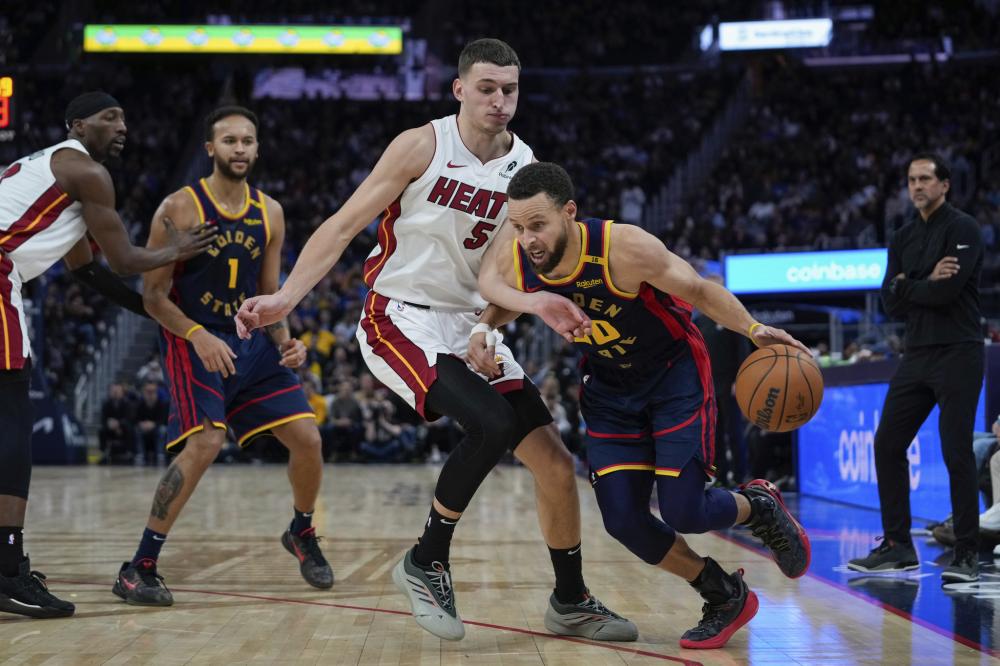 了一个沉重 了一个沉重