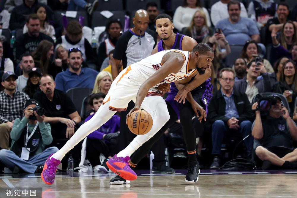 勒布朗育有 勒布朗育有